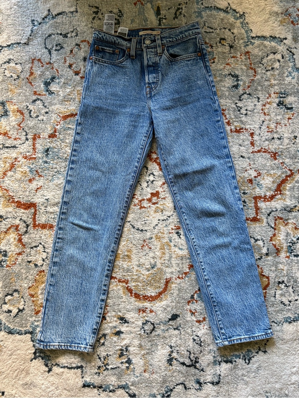 Classic High-Rise Light Wash Levi’s wedgie straight